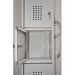 Batteriskab med 6 pladser