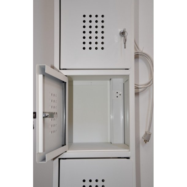 Batteriskab med 6 pladser