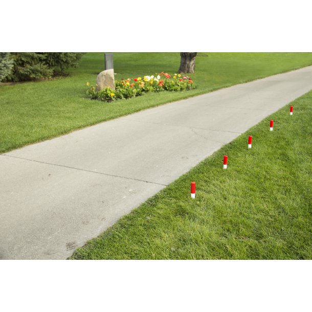Vejvisning, markeringsple med farvet top (Directional stakes)