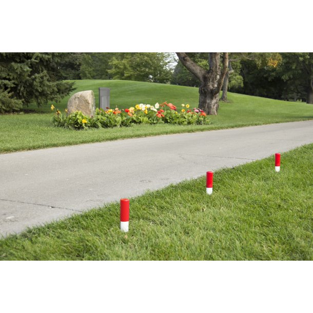 Vejvisning, markeringsple med farvet top (Directional stakes)