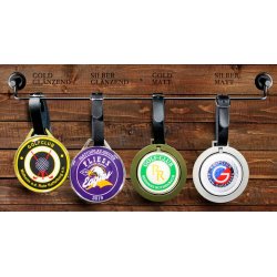 Bagmrker, metal med lderrem